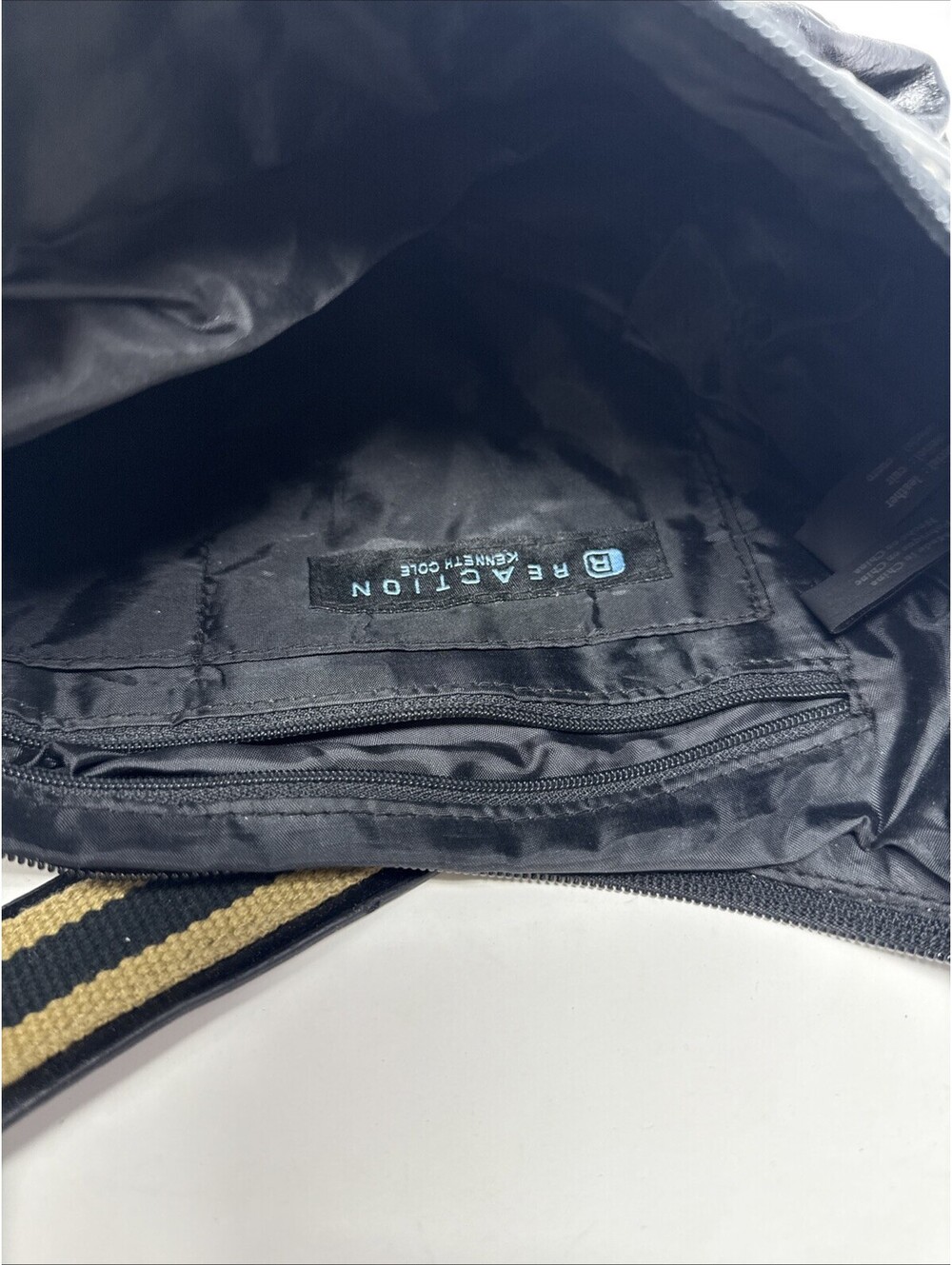 Reaction Kenneth Cole Black Shoulder Purse - Picture 4 of 4